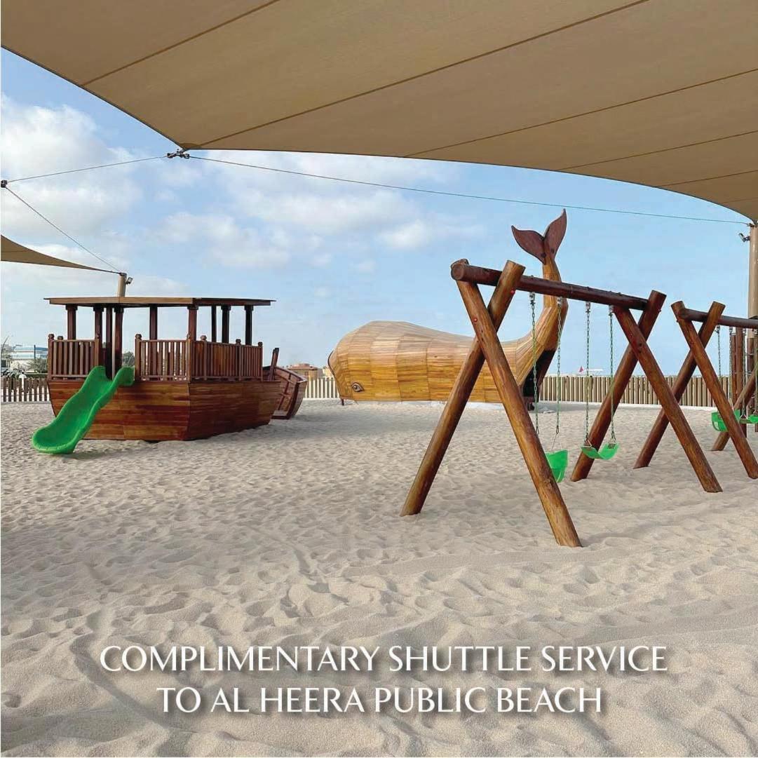Hotel The Chedi Al Bait, Schardscha Exterior foto The beach at the resort